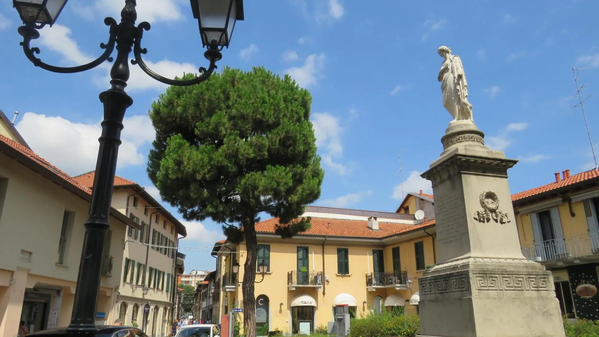 Casa Luna Tra Como E Milano Saronno Italy